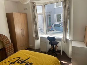 Photo 25- click for photo gallery